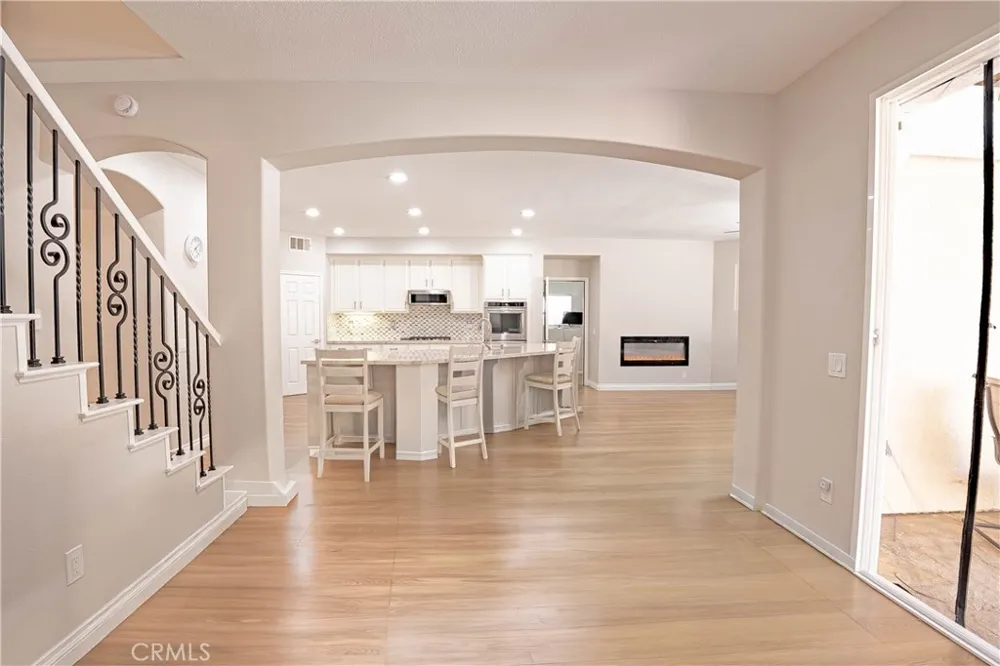 29223 Bernardo Valencia, CA 91354