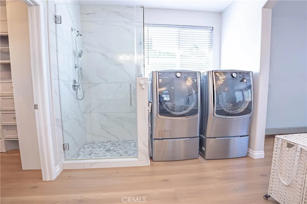 29223 Bernardo Valencia, CA 91354