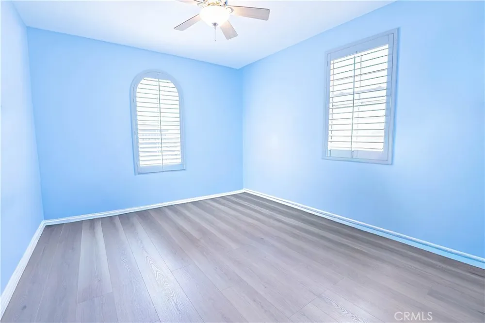 29223 Bernardo Valencia, CA 91354