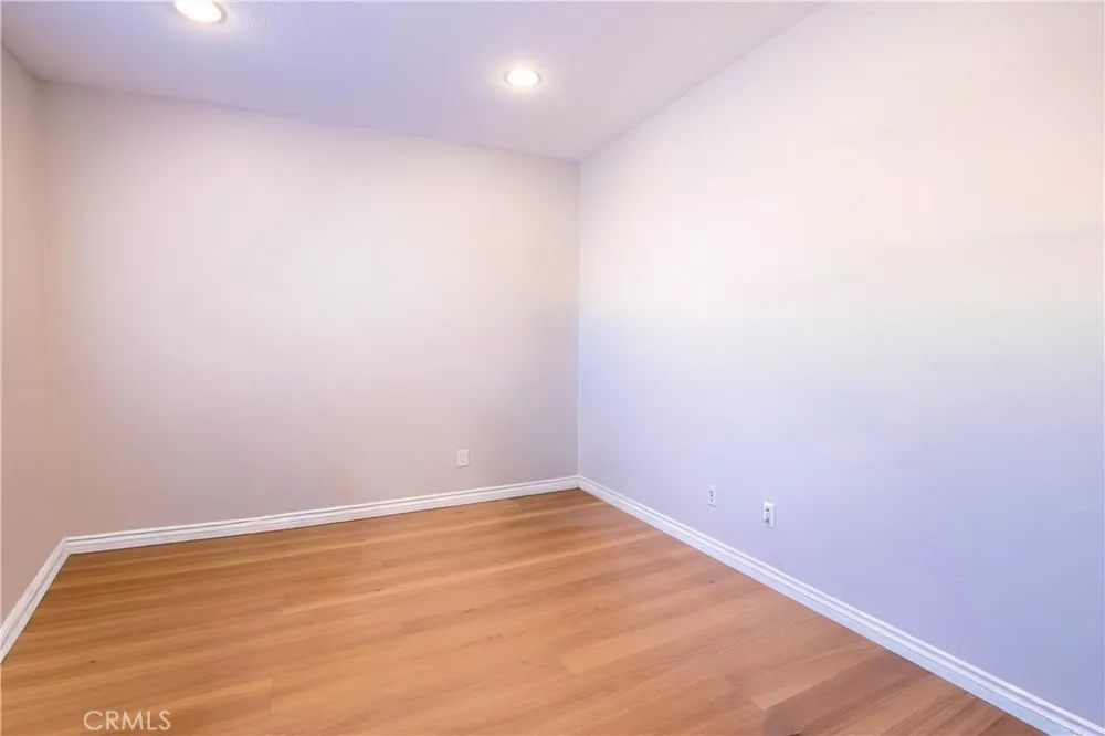 29223 Bernardo Valencia, CA 91354