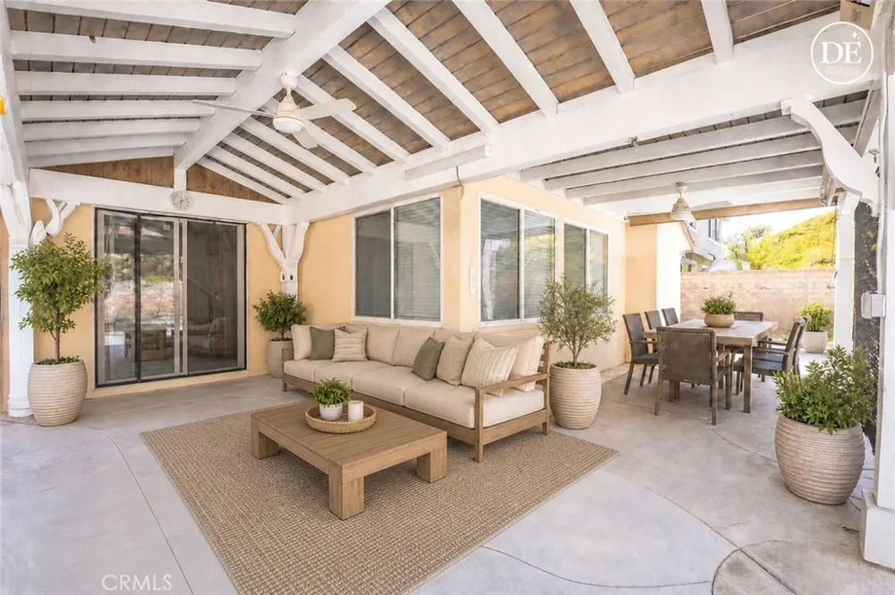 29223 Bernardo Valencia, CA 91354