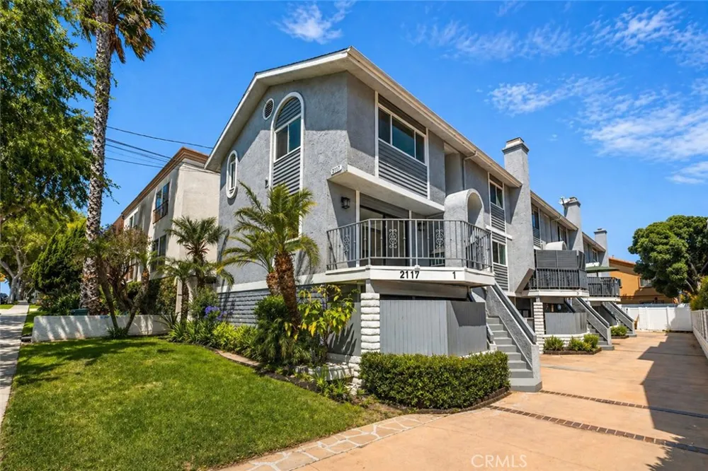 2117 Grant Avenue Redondo Beach, CA 90278