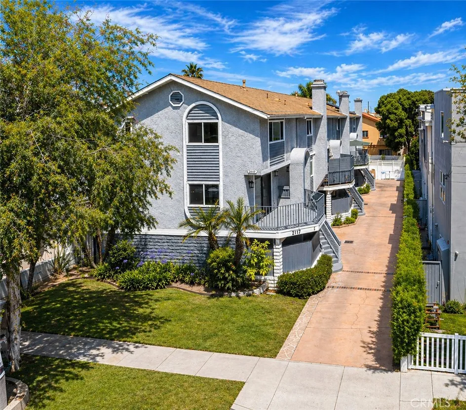 2117 Grant Avenue Redondo Beach, CA 90278