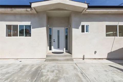 1135 E Windsor