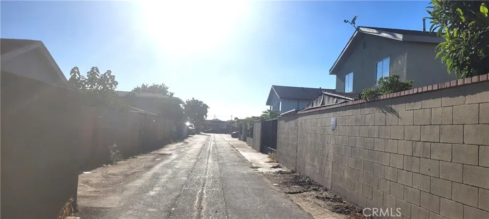 10702 Frances Garden Grove, CA 92843