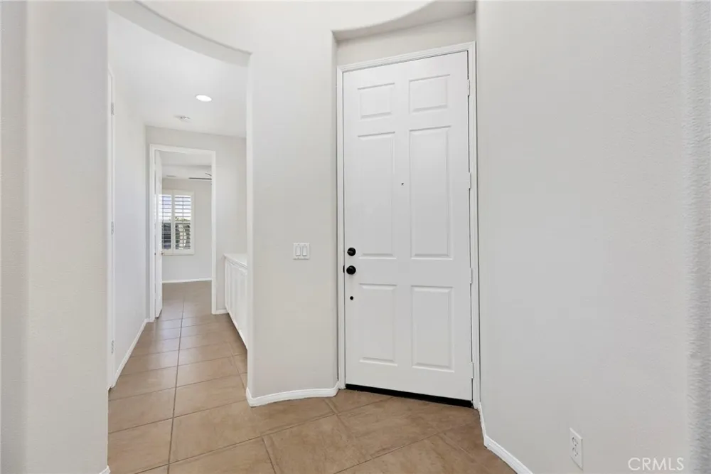 34 Shoreline Drive Rancho Mirage, CA 92270