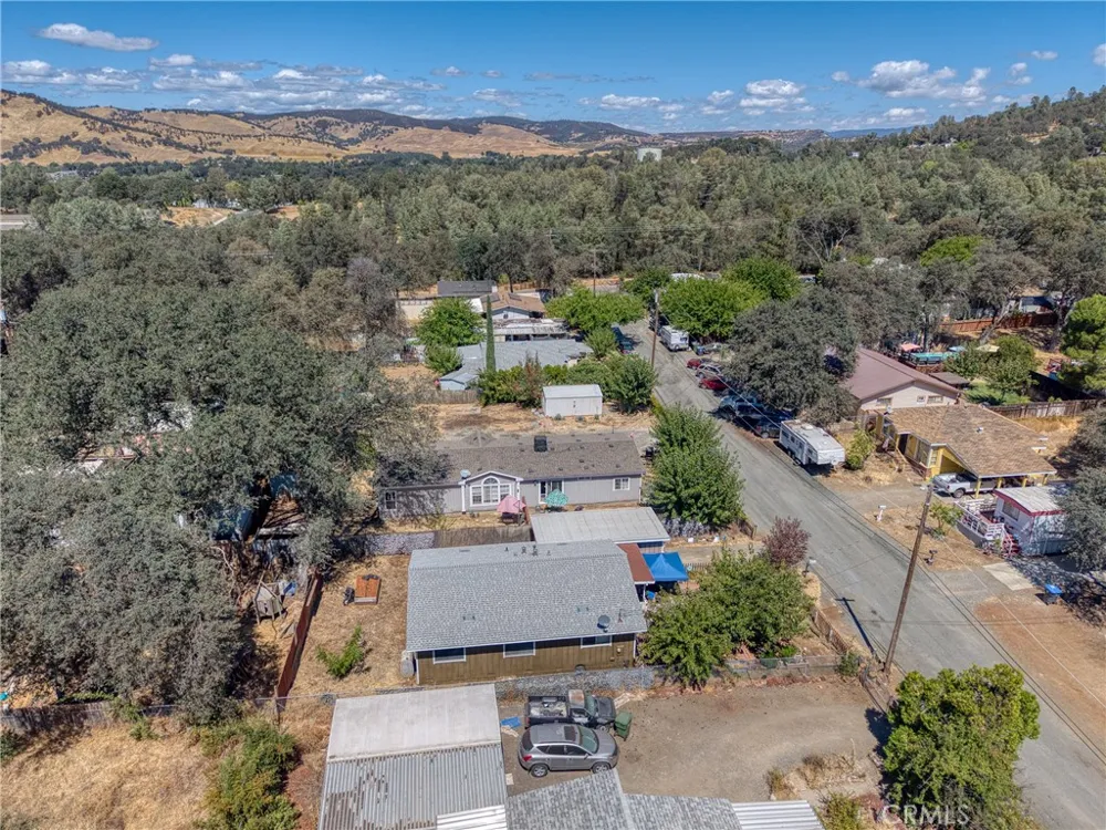 4113 Spruce Clearlake, CA 95422