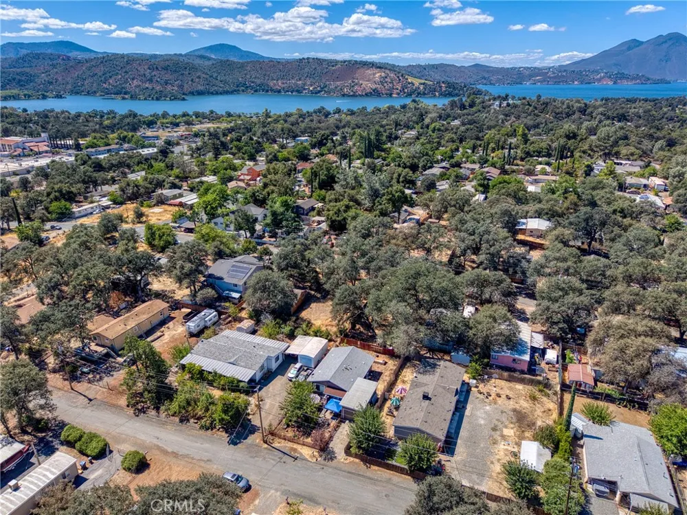 4113 Spruce Clearlake, CA 95422