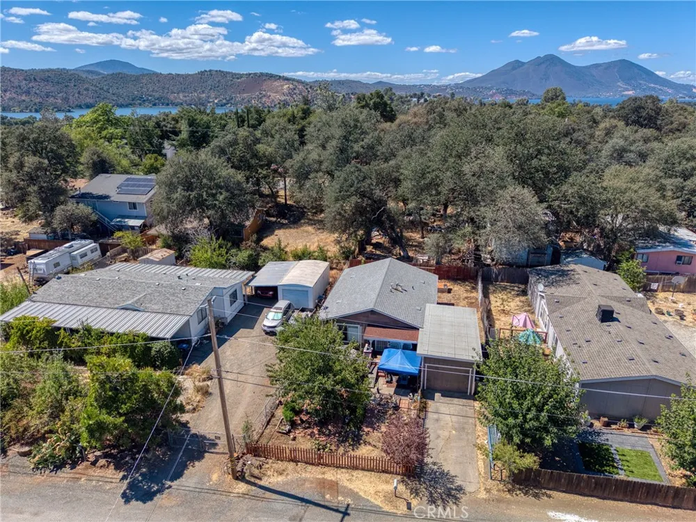 4113 Spruce Clearlake, CA 95422