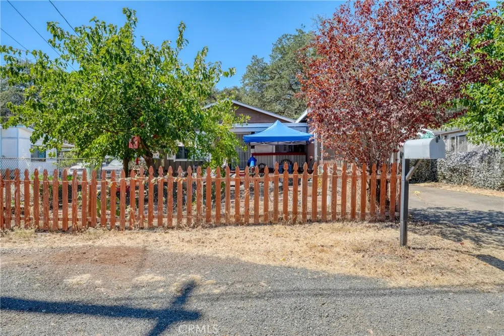 4113 Spruce Clearlake, CA 95422