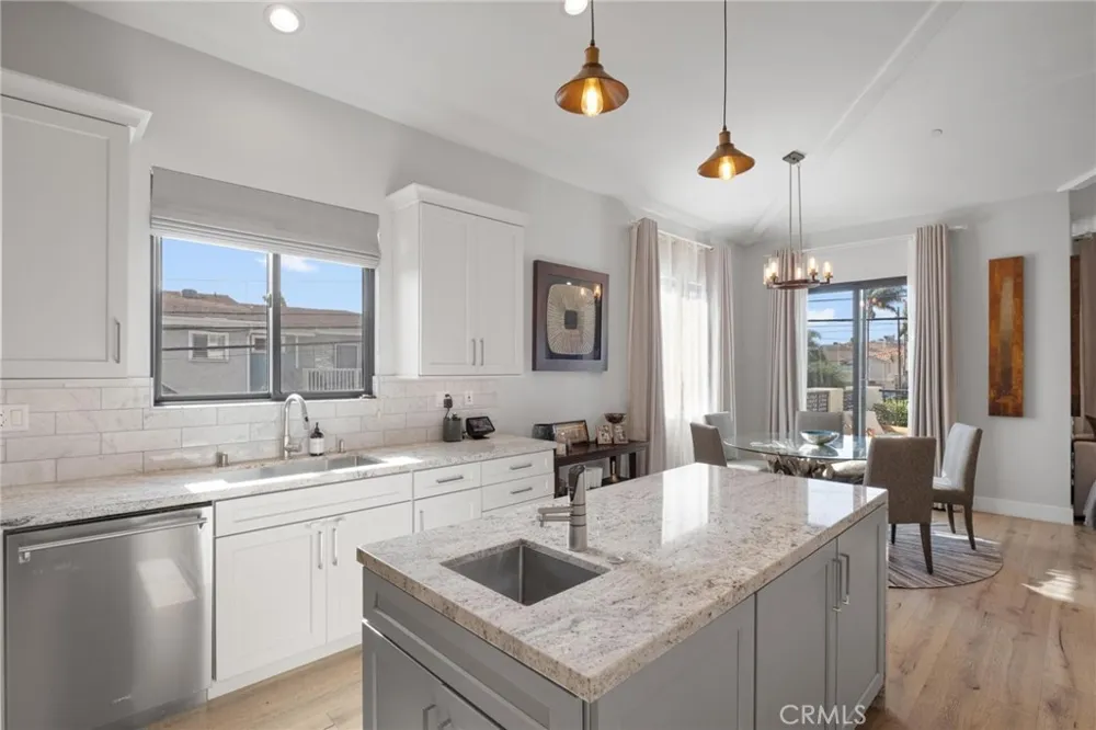 2204 Felton Lane Redondo Beach, CA 90278