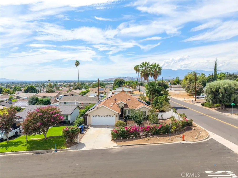 25481 Foothill Drive San Bernardino, CA 92404