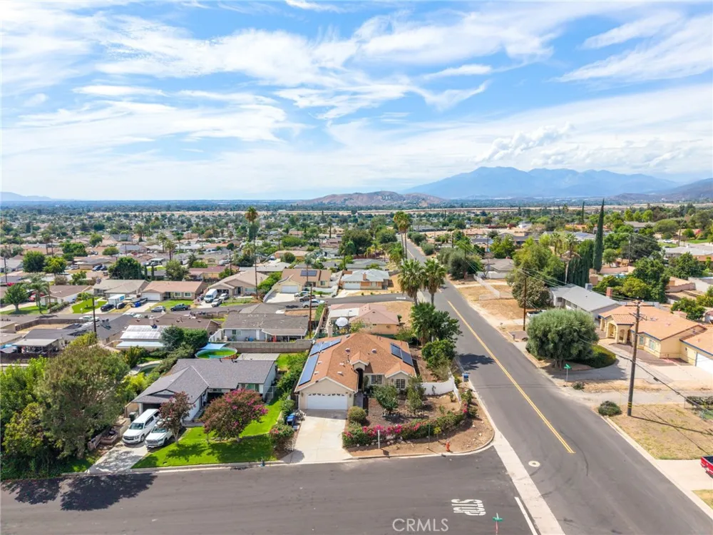 25481 Foothill Drive San Bernardino, CA 92404