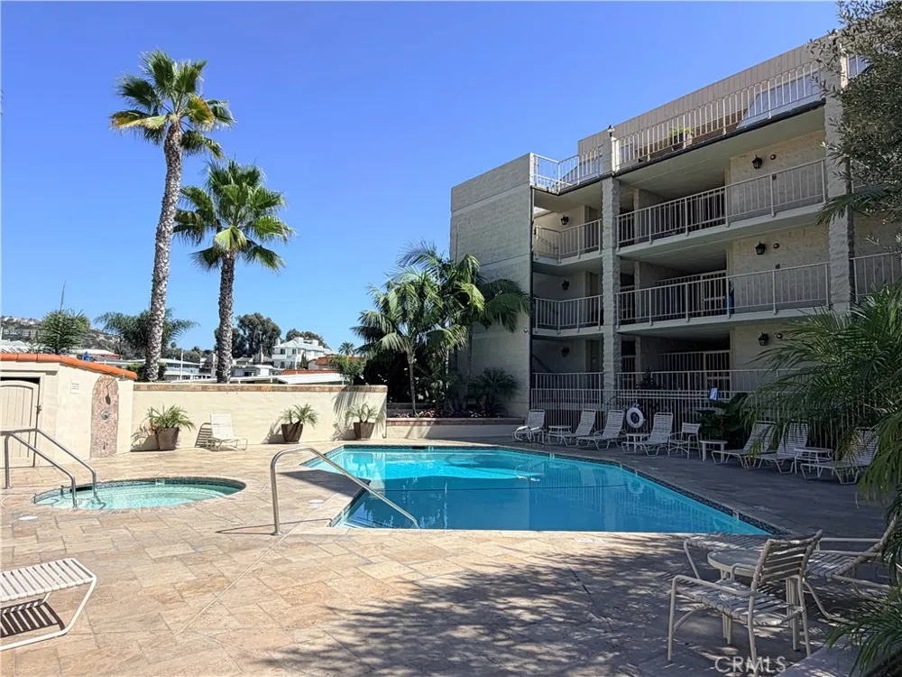 405 Avenida Granada #404 San Clemente, CA 92672