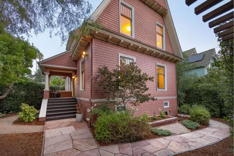 322 Walnut Avenue