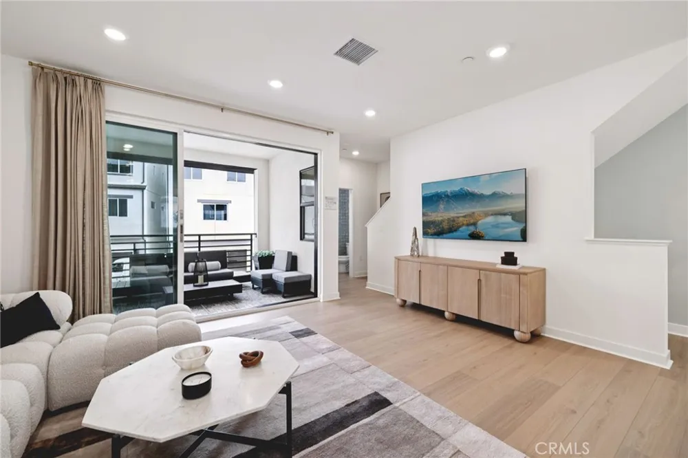 1692 Constellation Drive San Pedro, CA 90732