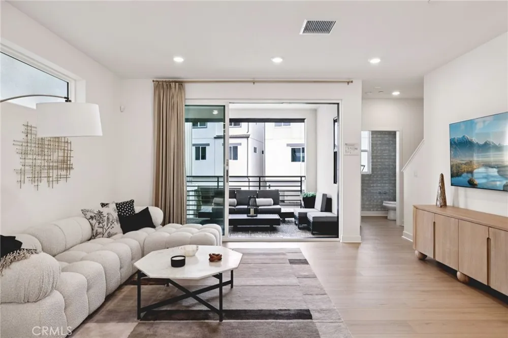 1692 Constellation Drive San Pedro, CA 90732
