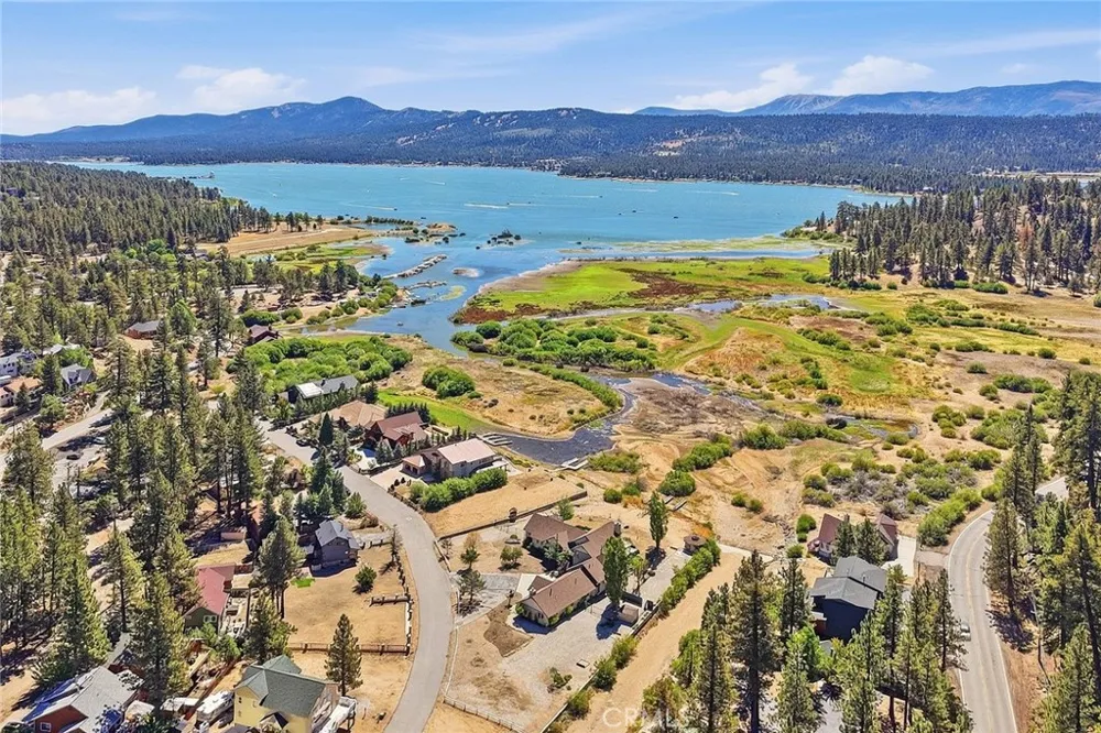 39196 Seminole Drive Fawnskin, CA 92333