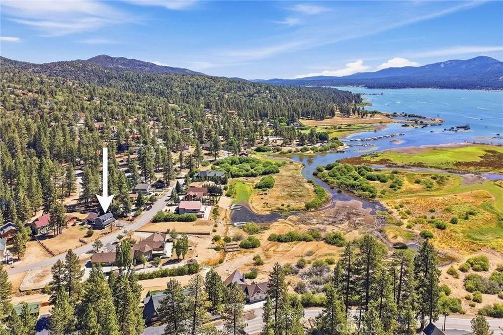 39196 Seminole Drive Fawnskin, CA 92333
