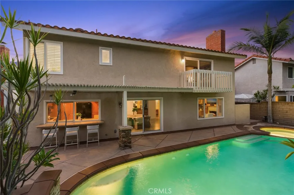 28162 Palmada Mission Viejo, CA 92692