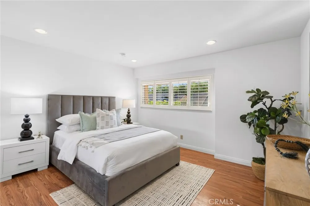 28162 Palmada Mission Viejo, CA 92692