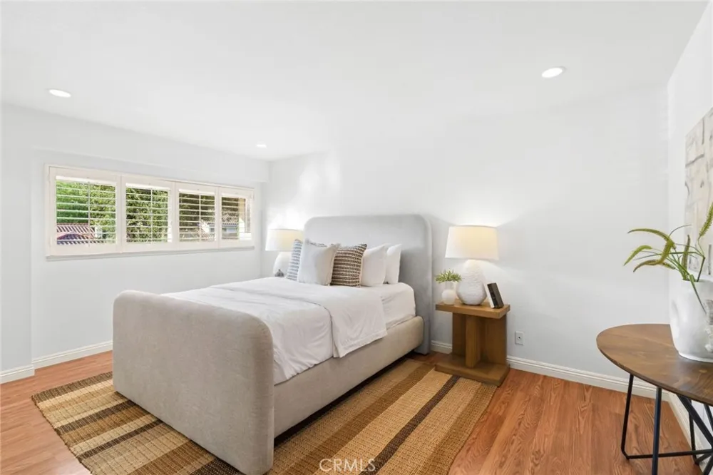 28162 Palmada Mission Viejo, CA 92692