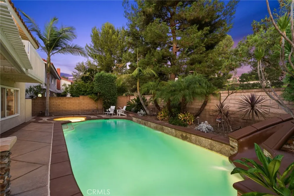 28162 Palmada Mission Viejo, CA 92692