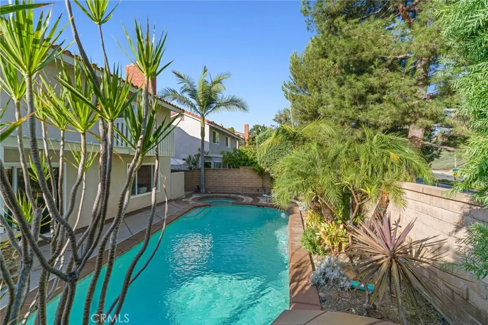 28162 Palmada Mission Viejo, CA 92692