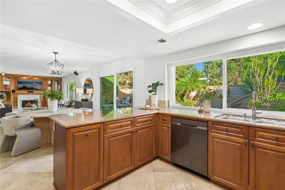 28162 Palmada Mission Viejo, CA 92692