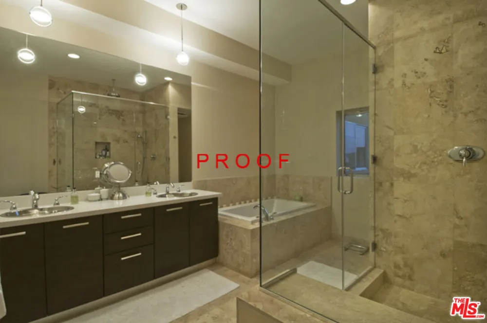 2216 Main Street #204 Santa Monica, CA 90405