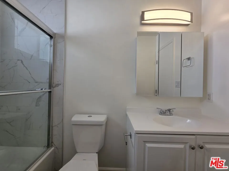 1625 Franklin Street #D Santa Monica, CA 90404