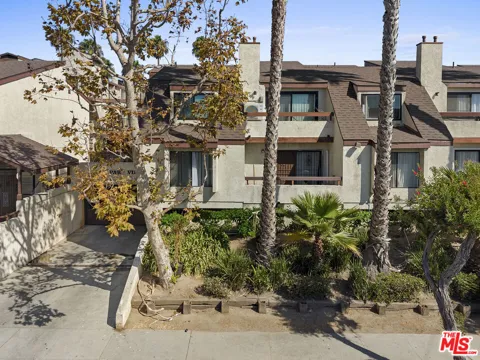 620 W Hyde Park Boulevard #103
