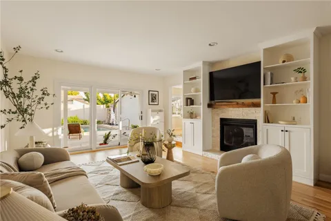 23642 Oxnard