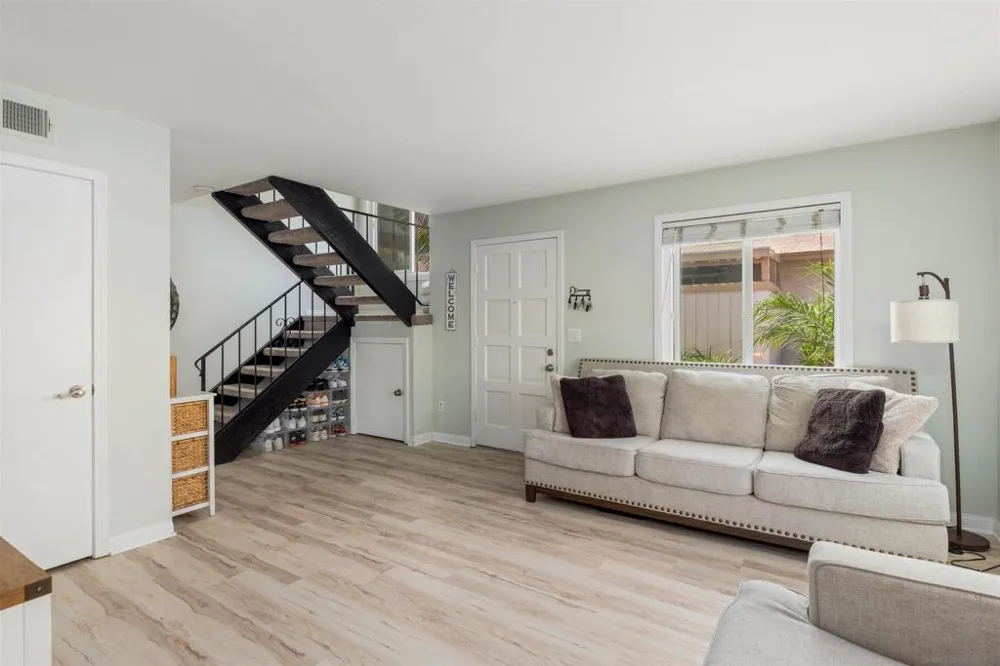 10331 Santana Ranch Drive Santee, CA 92071