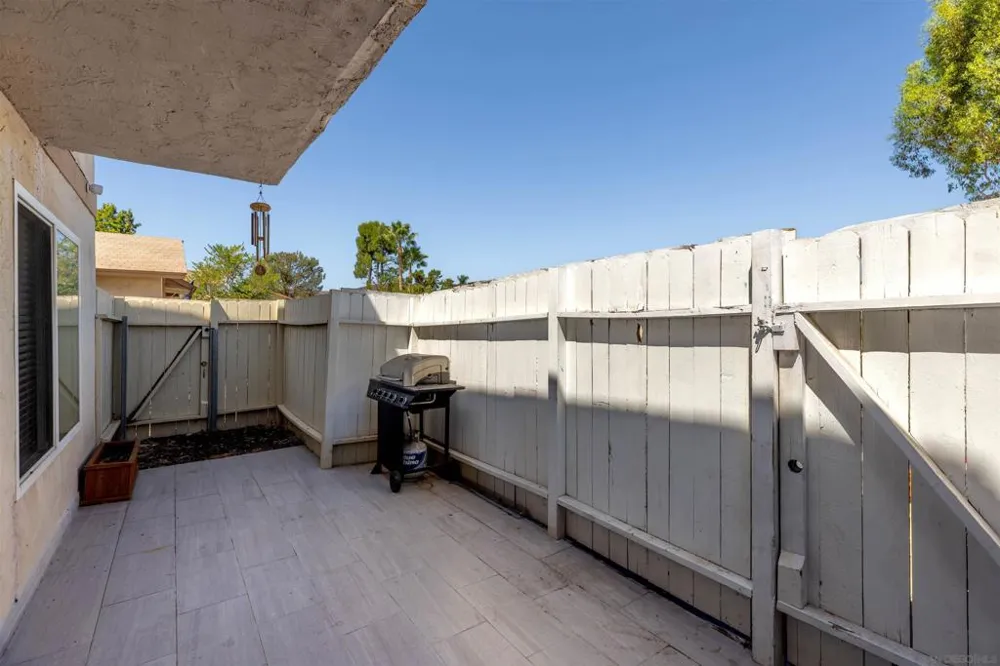 10331 Santana Ranch Drive Santee, CA 92071