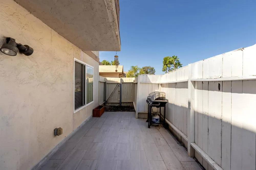 10331 Santana Ranch Drive Santee, CA 92071