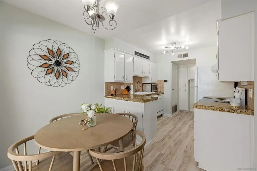 10331 Santana Ranch Drive Santee, CA 92071