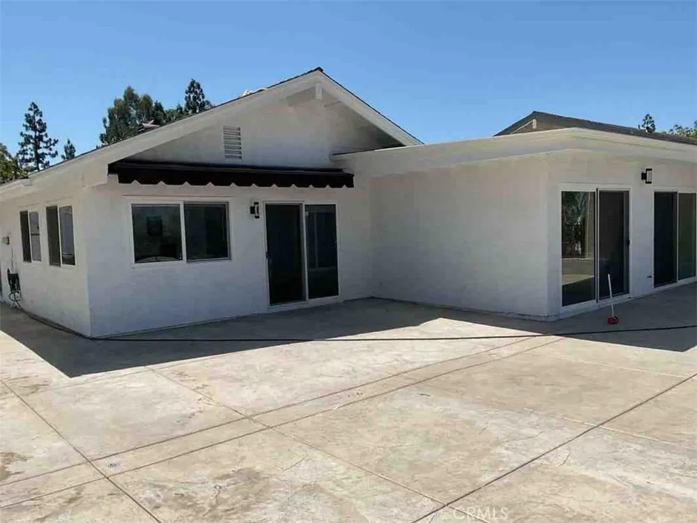 6437 E Calle Del Norte Anaheim, CA 92807