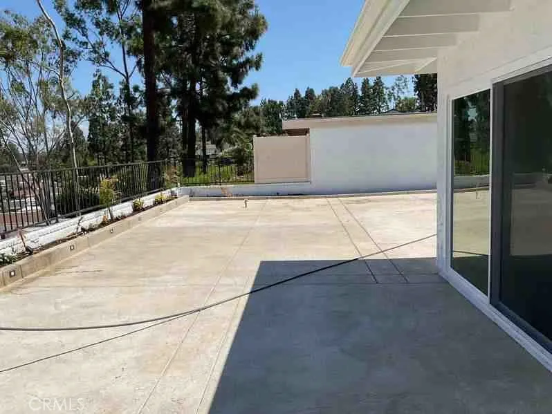 6437 E Calle Del Norte Anaheim, CA 92807