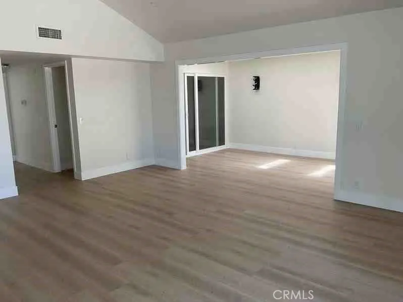 6437 E Calle Del Norte Anaheim, CA 92807