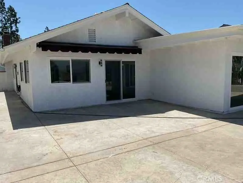 6437 E Calle Del Norte Anaheim, CA 92807
