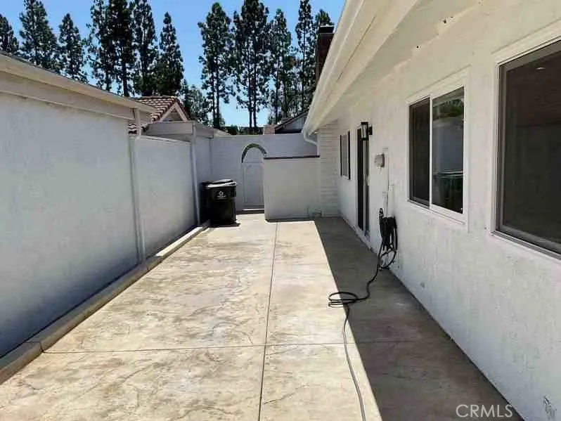 6437 E Calle Del Norte Anaheim, CA 92807