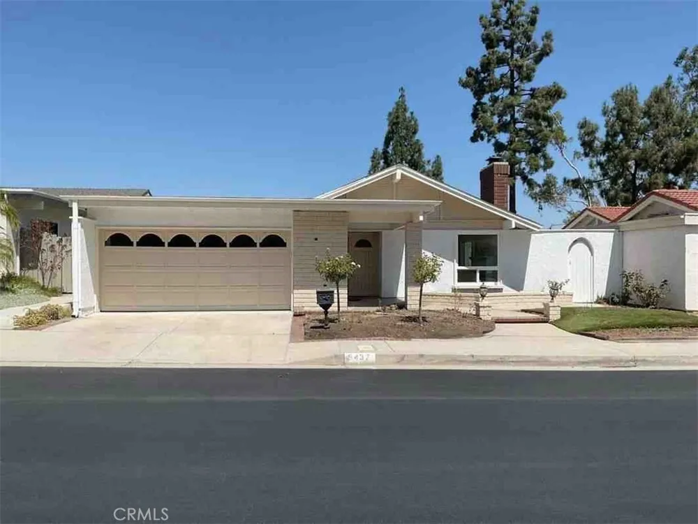 6437 E Calle Del Norte Anaheim, CA 92807