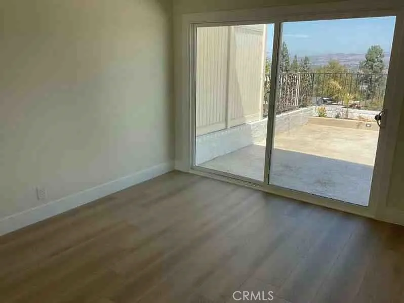 6437 E Calle Del Norte Anaheim, CA 92807
