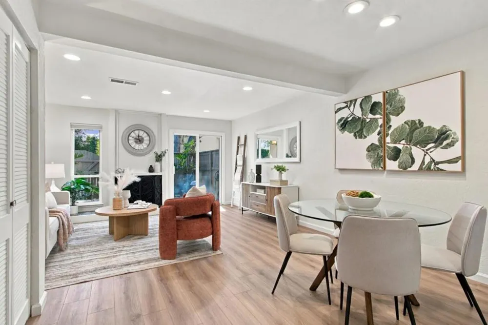 19111 Vineyard Saratoga, CA 95070