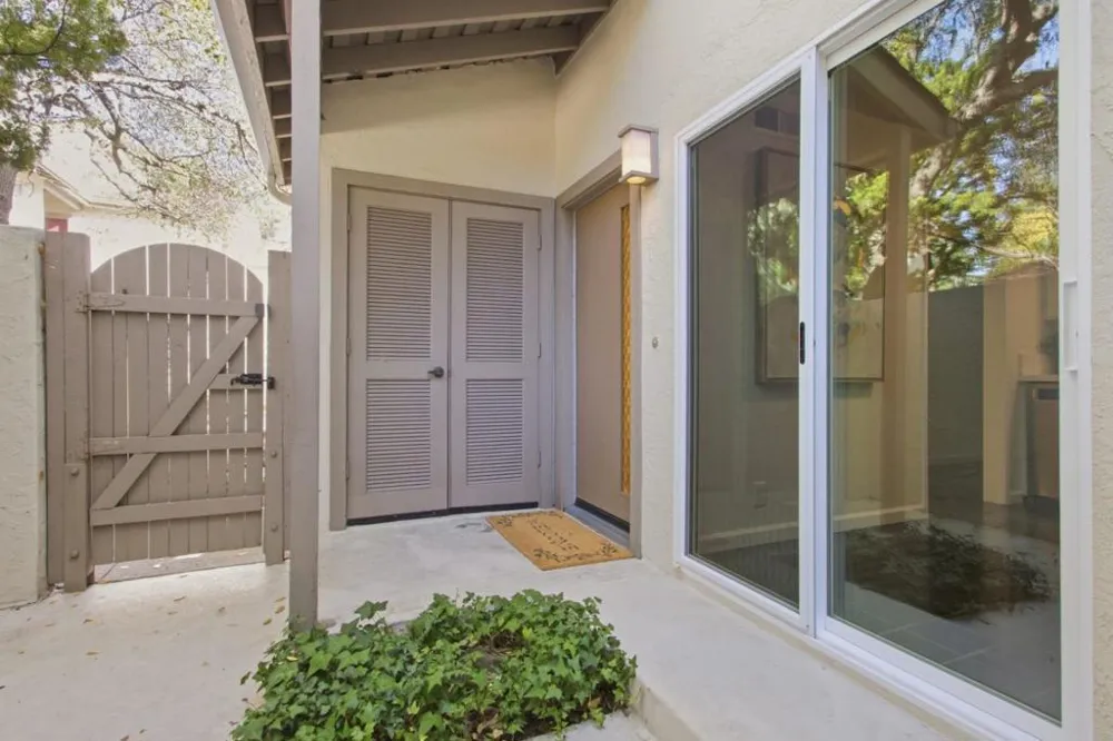 19111 Vineyard Saratoga, CA 95070
