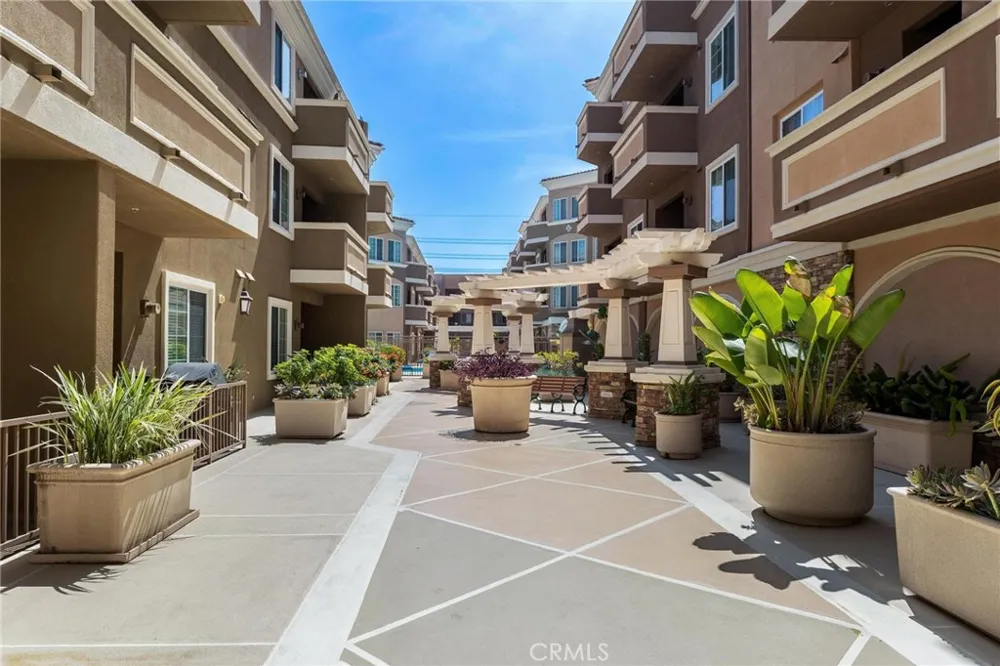2750 Artesia #334 Redondo Beach, CA 90278
