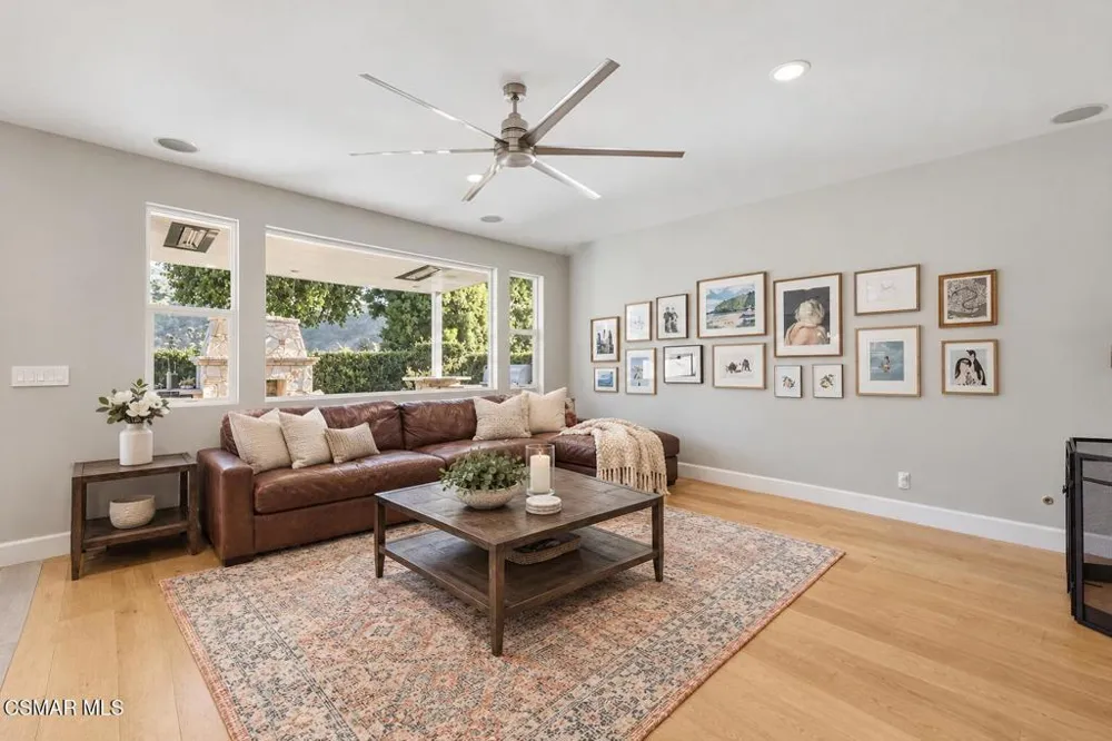 3358 Crossland Street Thousand Oaks, CA 91362