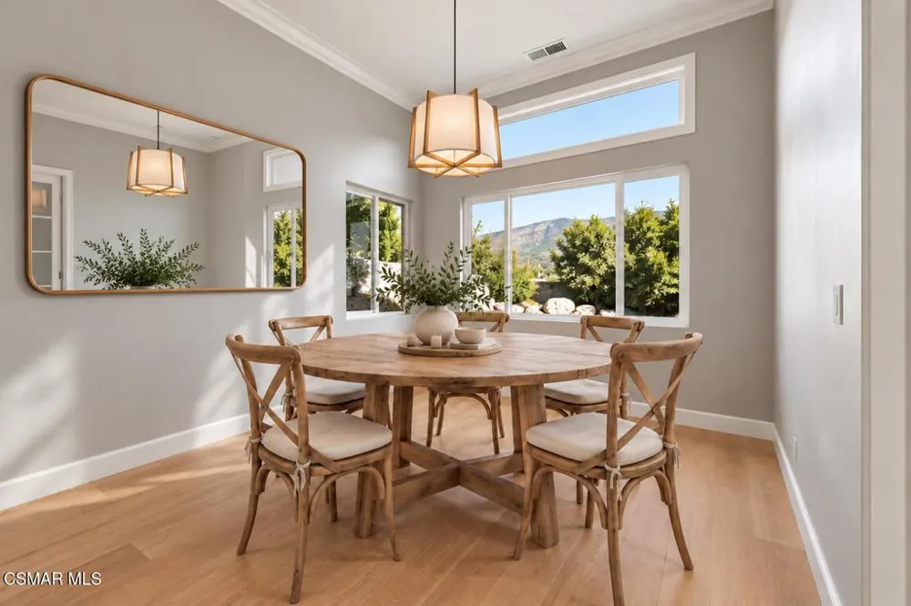 3358 Crossland Street Thousand Oaks, CA 91362