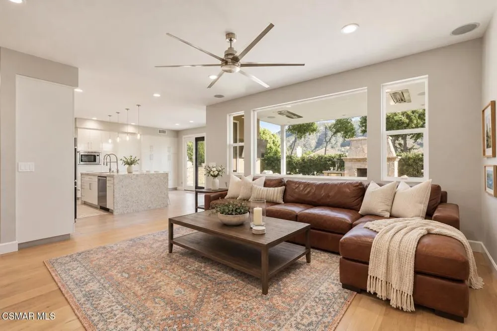 3358 Crossland Street Thousand Oaks, CA 91362